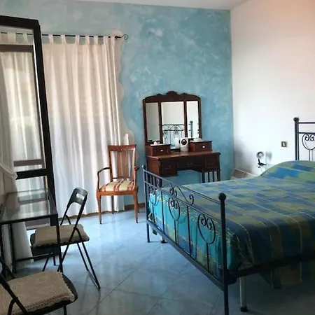Il Pettirosso Сasa de vacaciones Acciaroli